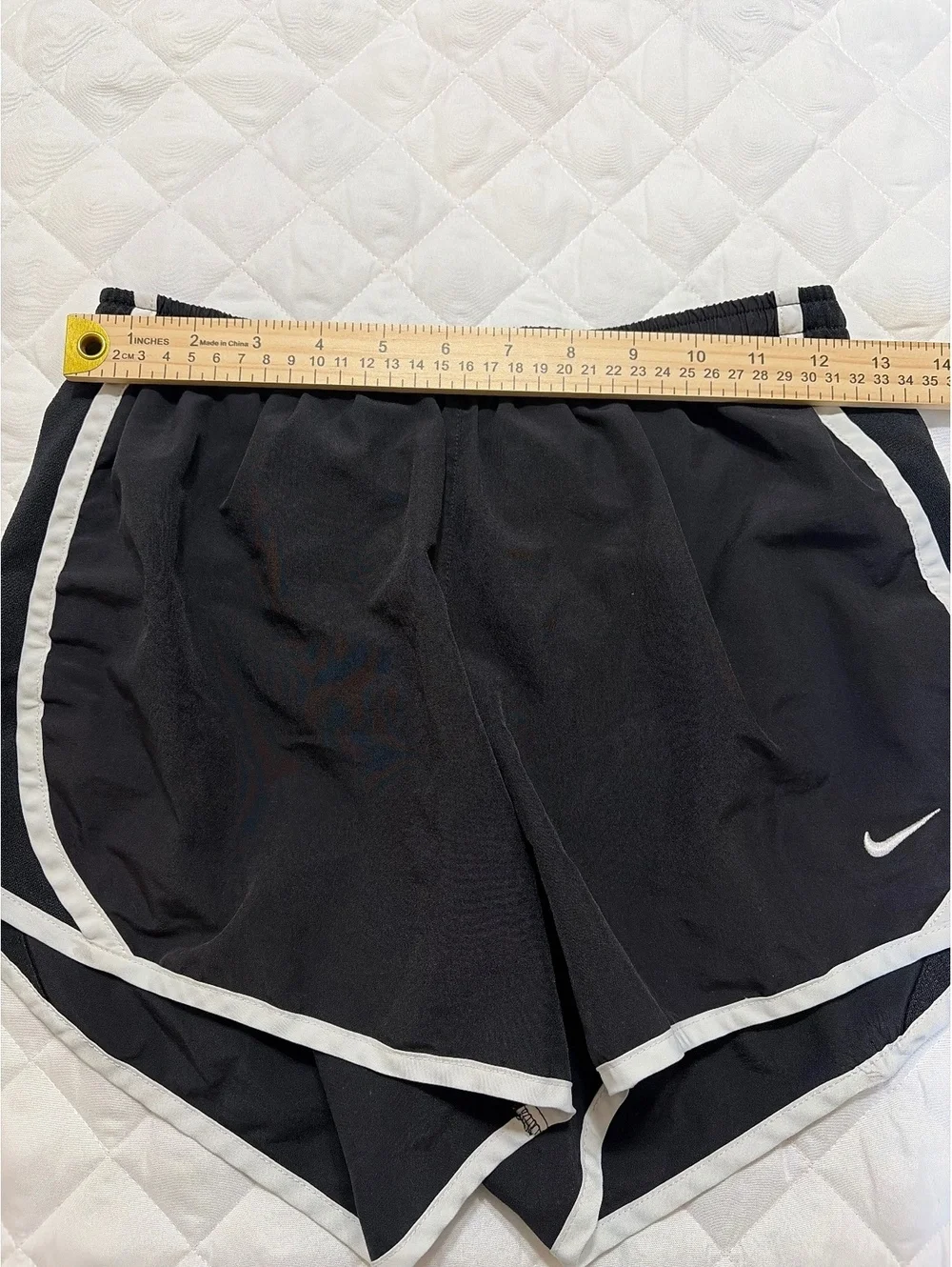 Nike Girls’ Tempo Track Running Black Shorts size xl